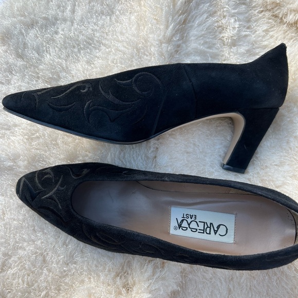 CARESSA EAST BLACK KID SUEDE EMBROIDERED SHOE SIZE 8 M - Picture 3 of 8